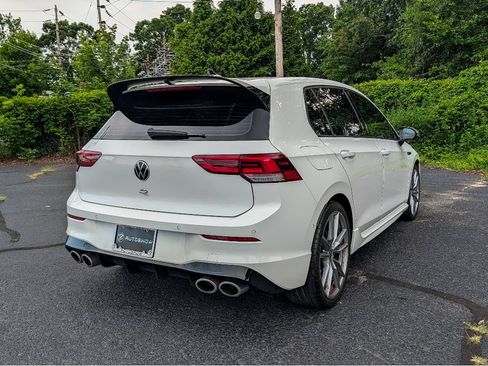 Used 2024 Volkswagen Golf R AWD/4WD image 5