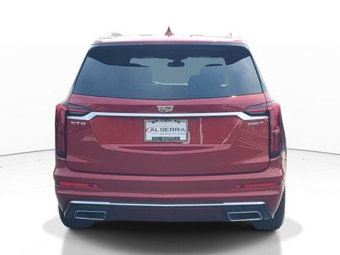 Certified 2025 Cadillac XT6 Luxury FWD image 3