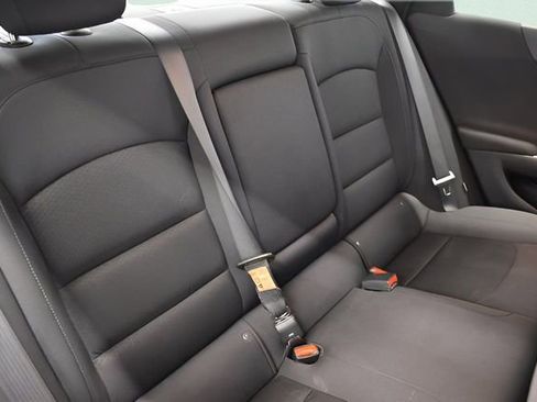 Used 2022 Chevrolet Malibu LT FWD image 18