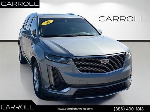 Used 2025 Cadillac XT6 Luxury image 1