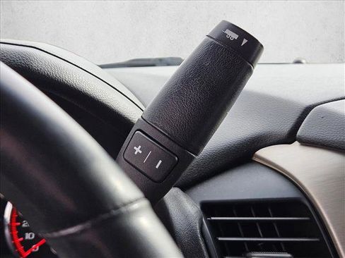 Used 2015 GMC Yukon XL Denali w/ Touring Package image 16