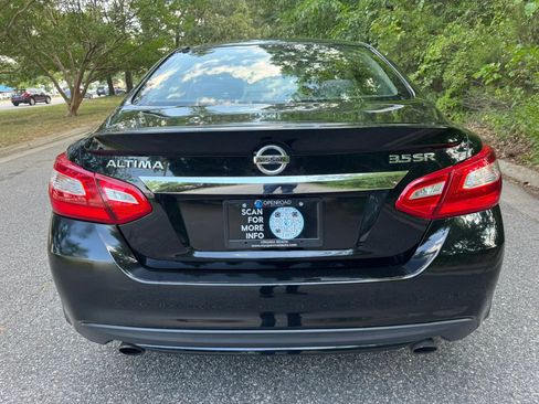 Used 2016 Nissan Altima 3.5 SR FWD image 5