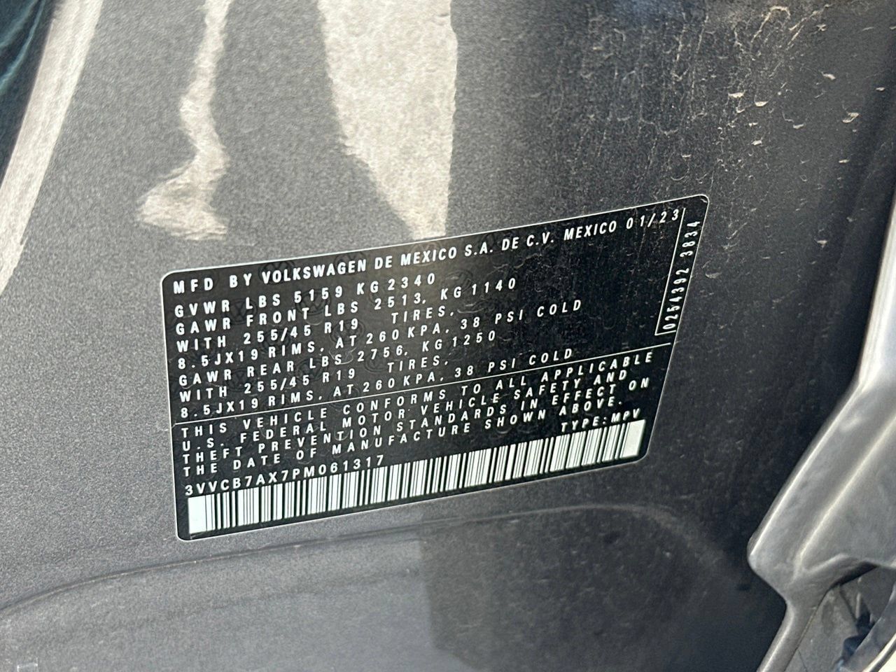 Used 2023 Volkswagen Tiguan SE R-Line FWD image 29