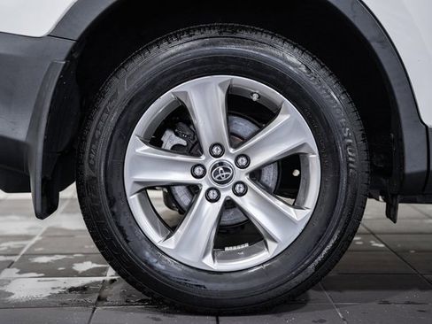 Used 2015 Toyota RAV4 XLE image 16