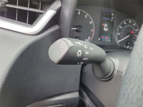 Used 2024 Toyota Corolla LE image 28