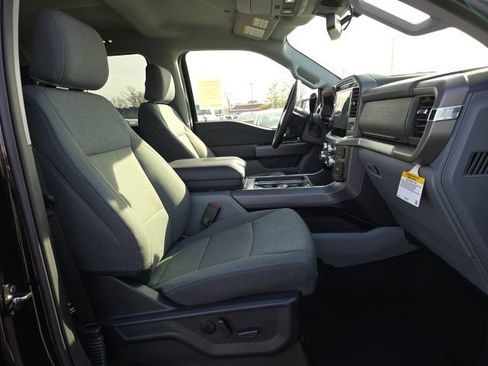 Used 2025 Ford F150 XLT w/ Equipment Group 302A MID AWD/4WD image 18