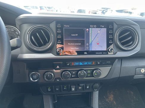 Used 2023 Toyota Tacoma TRD Off-Road w/ TRD Premium Off Road Package image 28