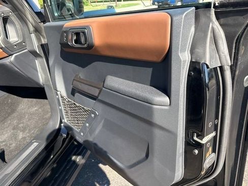 Used 2024 Ford Bronco Outer Banks w/ Sasquatch Package AWD/4WD image 7