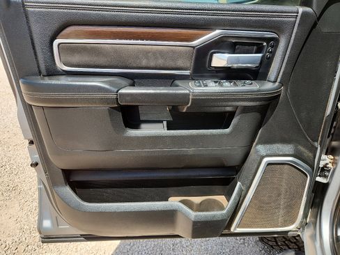 Used 2022 RAM 2500 Laramie image 12