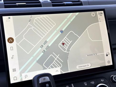 New 2026 Land Rover Defender 110 X-Dynamic SE image 23