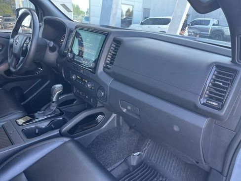Used 2022 Nissan Frontier Pro-X w/ Pro-X Premium Package RWD image 25