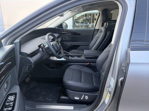 New 2026 Lincoln Nautilus Reserve w/ Jet Appearance Package AWD/4WD image 6