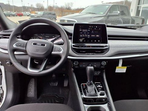 New 2025 Jeep Compass Sport image 13