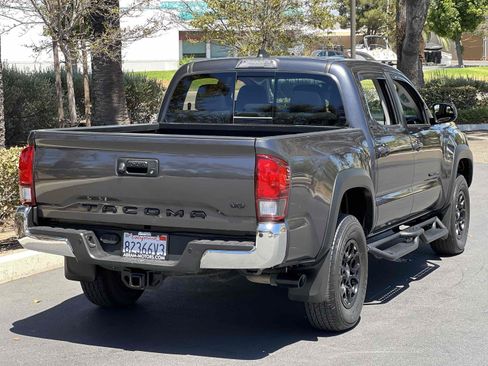 Used 2023 Toyota Tacoma SR5 RWD image 18