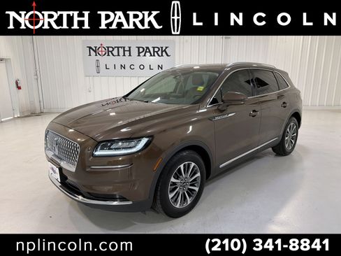 Used 2022 Lincoln Nautilus FWD w/ Premium Package image 1