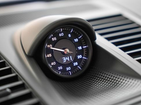 Certified 2025 Porsche Panamera 4S w/ Premium Package image 24