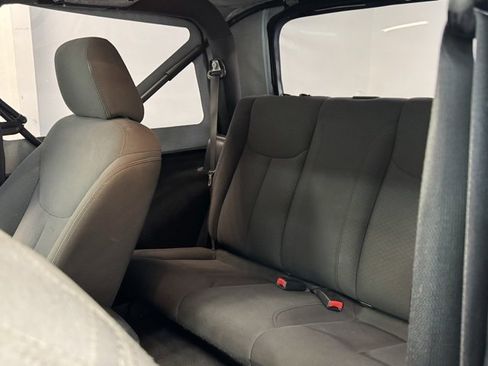 Used 2016 Jeep Wrangler Sport w/ Quick Order Package 24S image 21