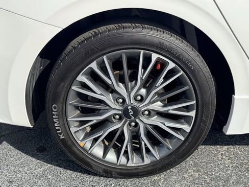 Used 2024 Kia Forte GT-Line w/ GT-Line Premium Package image 6