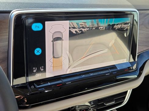 New 2026 Volkswagen Atlas SE image 14