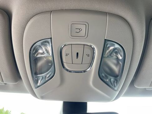 Used 2018 Jeep Compass Trailhawk w/ Navigation Group AWD/4WD image 24
