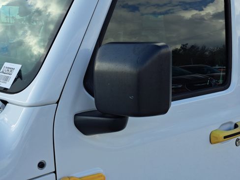 Used 2018 Jeep Wrangler Unlimited Sahara w/ LED Lighting Group image 11