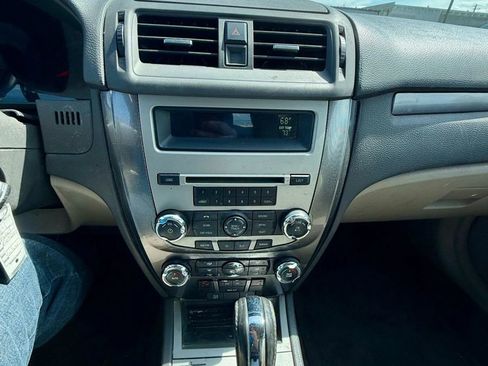 Used 2011 Ford Fusion SEL FWD image 22