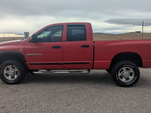 Used 2006 Dodge Ram 2500 Truck SLT w/ Quad Cab Big Horn Value Group image 2