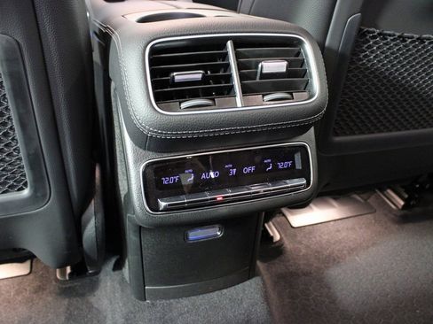 Certified 2025 Mercedes-Benz GLS 450 4MATIC image 29