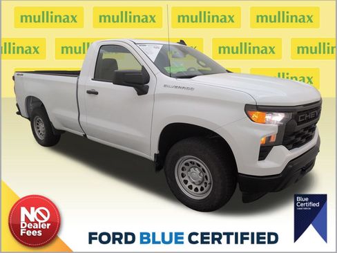 Used 2025 Chevrolet Silverado 1500 W/T w/ Trailering Package AWD/4WD image 1
