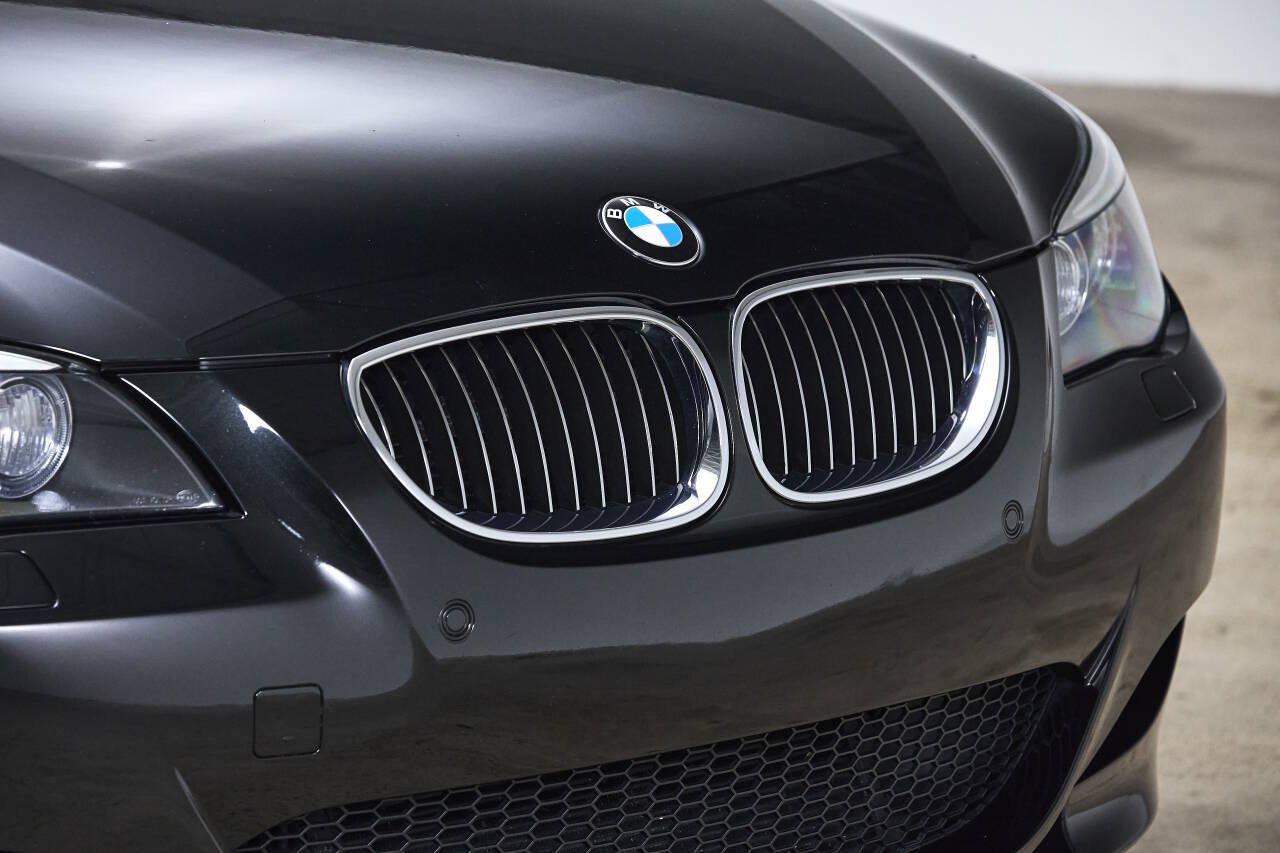 Used 2008 BMW M5 RWD image 41