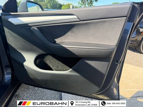 Used 2023 Tesla Model Y Long Range AWD/4WD image 17