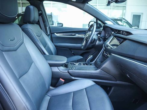 Used 2023 Cadillac XT5 Premium Luxury FWD image 23