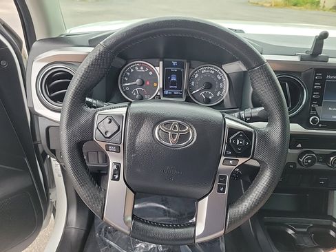 Used 2023 Toyota Tacoma SR image 22