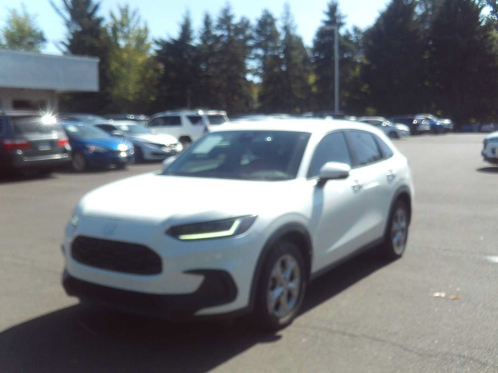 Used 2023 Honda HR-V LX image 1