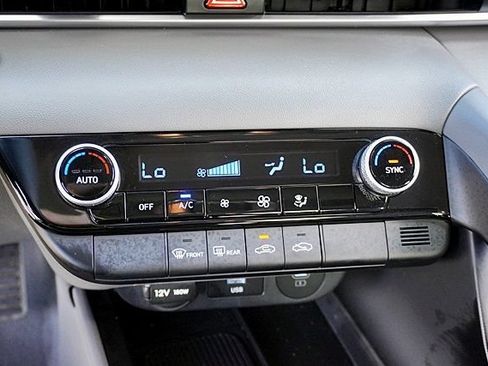 Certified 2026 Hyundai Elantra Sport FWD image 26