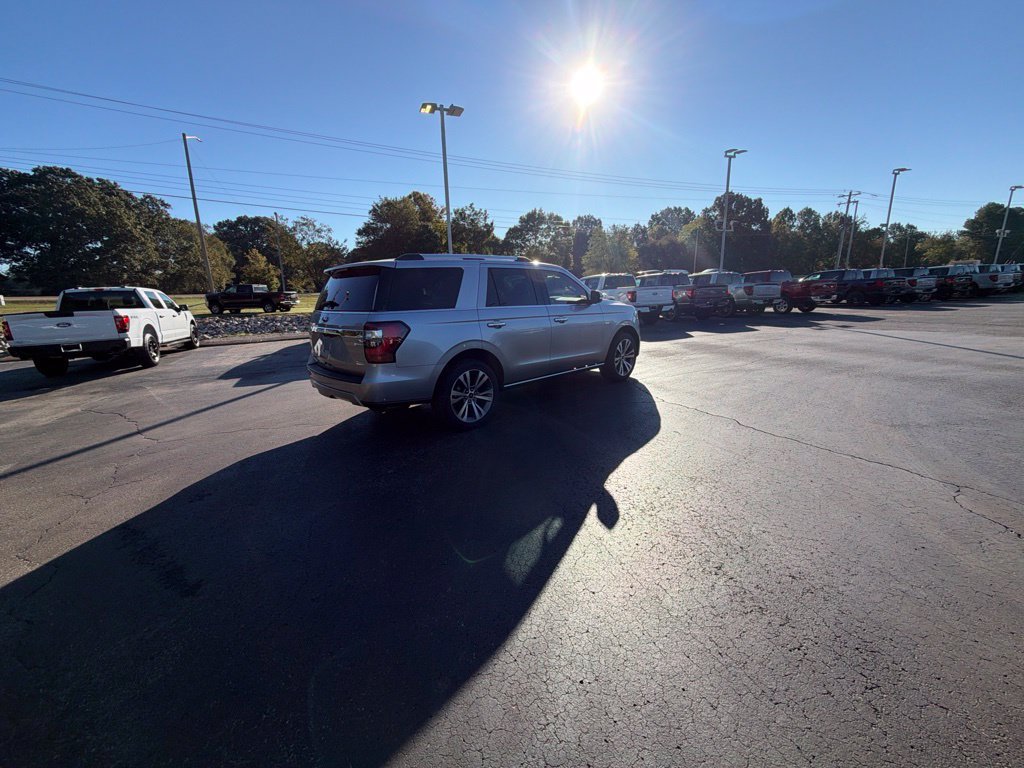 Used 2021 Ford Expedition Limited RWD image 3