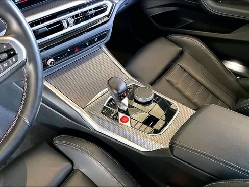 Used 2023 BMW M2 image 16