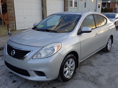 Used 2014 Nissan Versa SV w/ Convenience Package