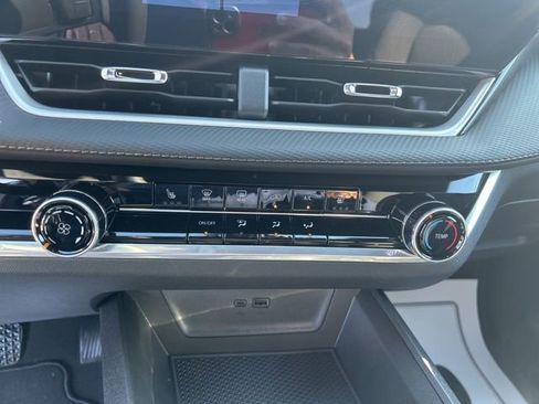 New 2026 Chevrolet Equinox LT FWD image 26