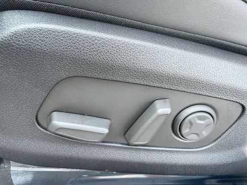 New 2026 Kia Carnival EX image 39