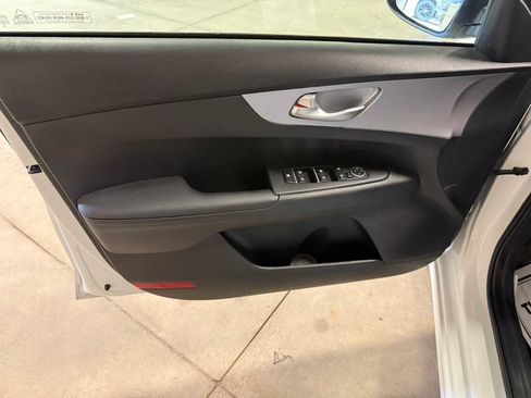 Used 2023 Kia Forte LXS w/ LXS Technology Package FWD image 20