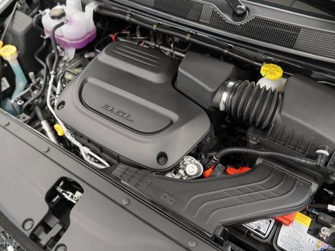 New 2026 Chrysler Pacifica Select image 36