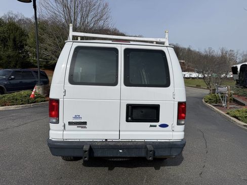 Used 2014 Ford E-250 and Econoline 250 w/ Power Group image 4