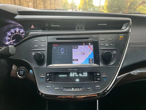 Used 2015 Toyota Avalon XLE Touring image 17