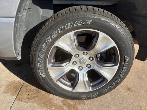 Used 2024 RAM 1500 Laramie image 11