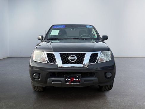 Used 2012 Nissan Frontier SV image 3