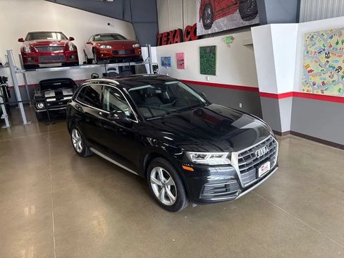 Used 2020 Audi Q5 2.0T Premium Plus AWD/4WD image 2
