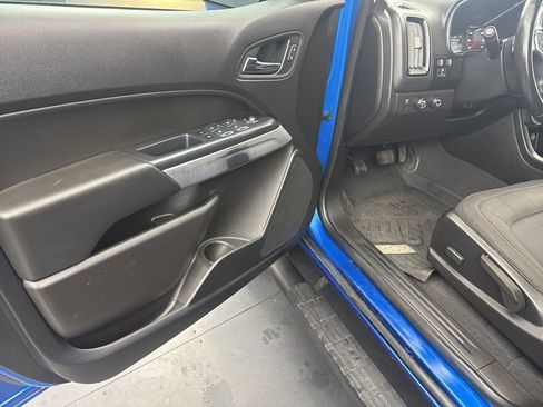 Used 2021 Chevrolet Colorado LT w/ Safety Package image 31