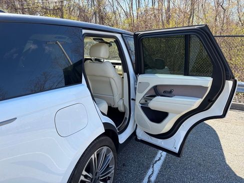 New 2026 Land Rover Range Rover SE AWD/4WD image 16