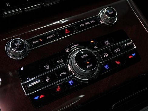 Used 2023 Lincoln Aviator Black Label w/ Jet Package AWD/4WD image 25